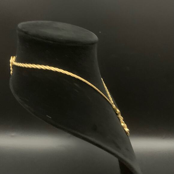 Vintage St. John Gold Plated Dangling Charm Lariat Pendant Necklace Signed - Picture 4 of 10